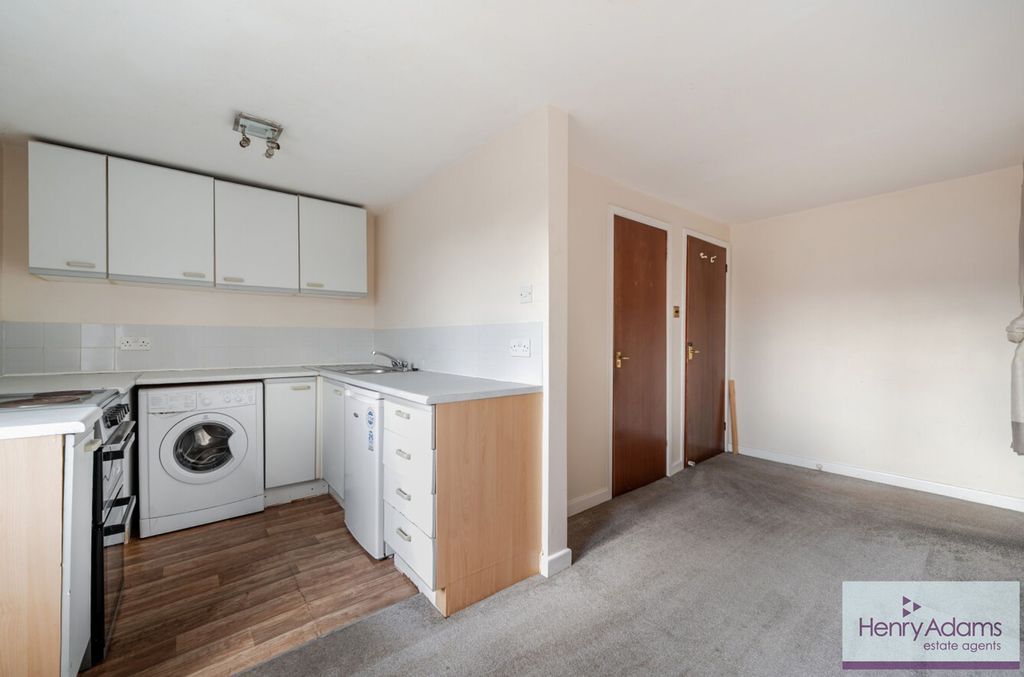 Additional image 7 of Studio for saleCharles Street, Petersfield GU32
