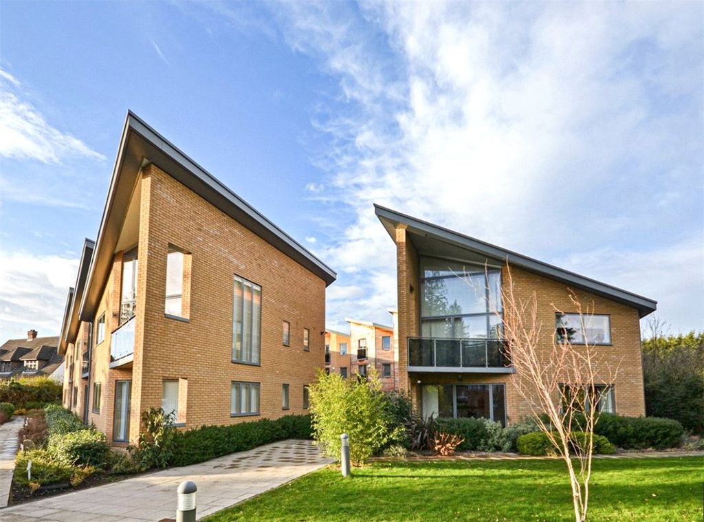 Property photo 1 of 10 Picture No. 02