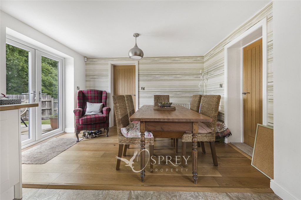 Property photo 3 of 15 Dining Room