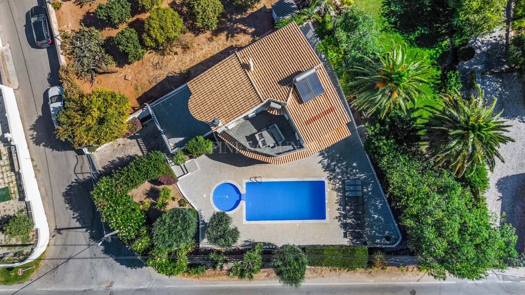 Property photo 2 of 26