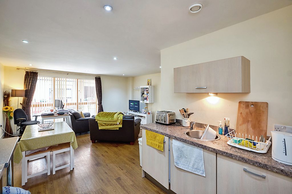 Property photo 1 of 15 Photography