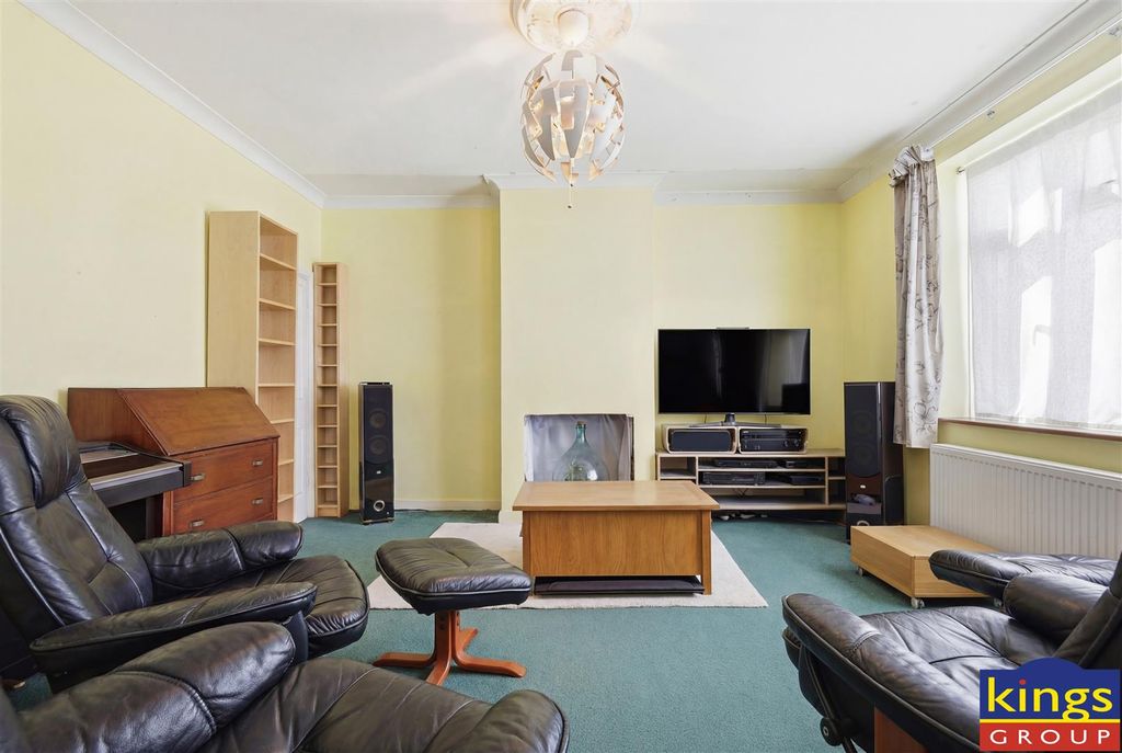 Property photo 2 of 25 5_005_Img_5172.Jpg