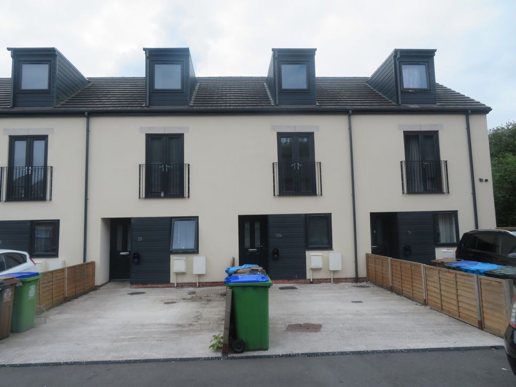 Property photo 1 of 10 External