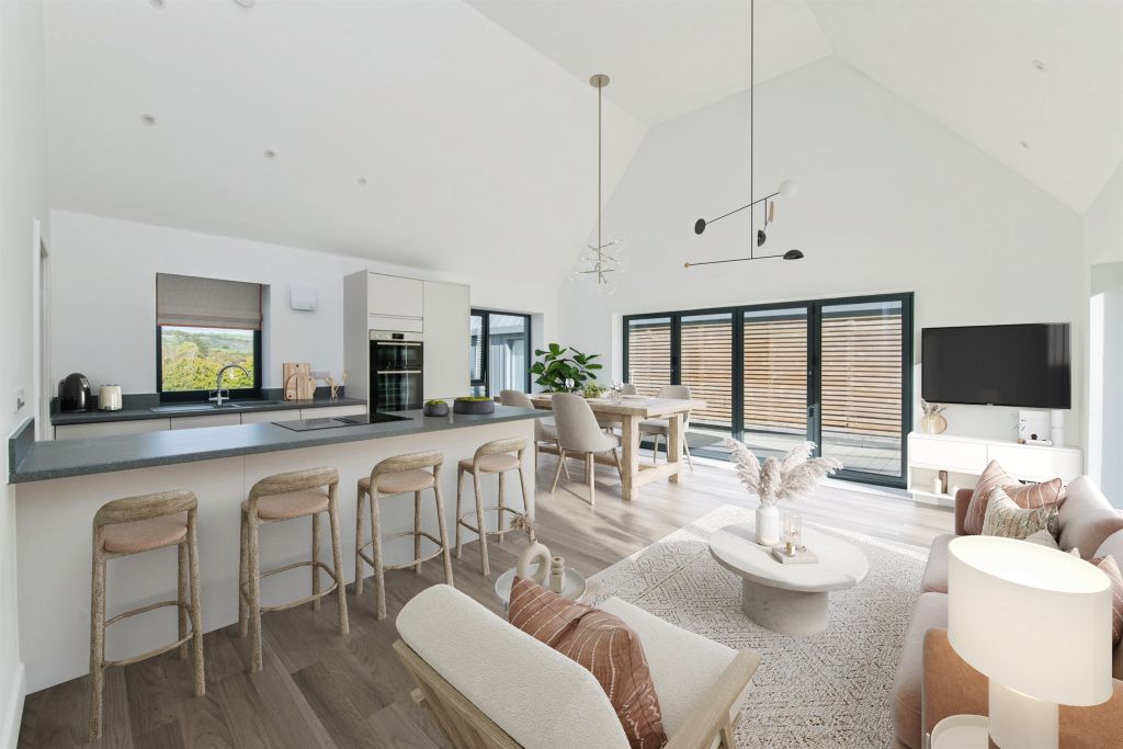 Property photo 3 of 18