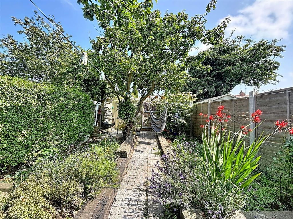 Property photo 2 of 18 Marlbrough_00003.Jpg