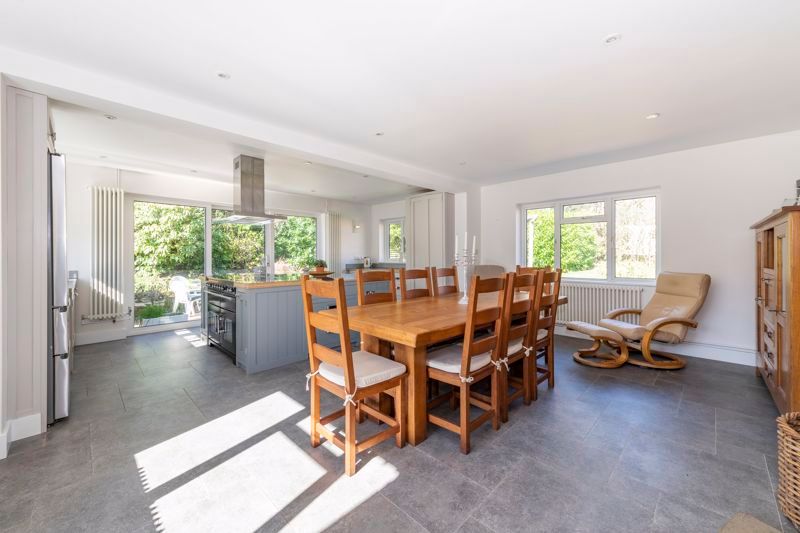 Property photo 3 of 22 Photo 8