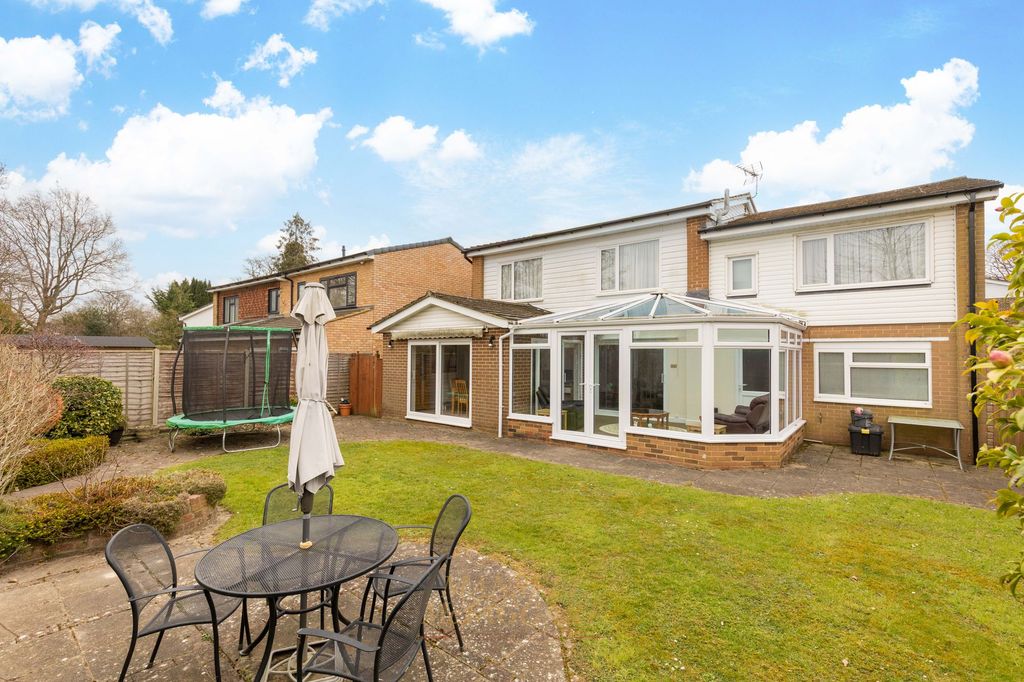 Additional image 22 of 4 bed detached house for saleArtel Croft, Crawley RH10
