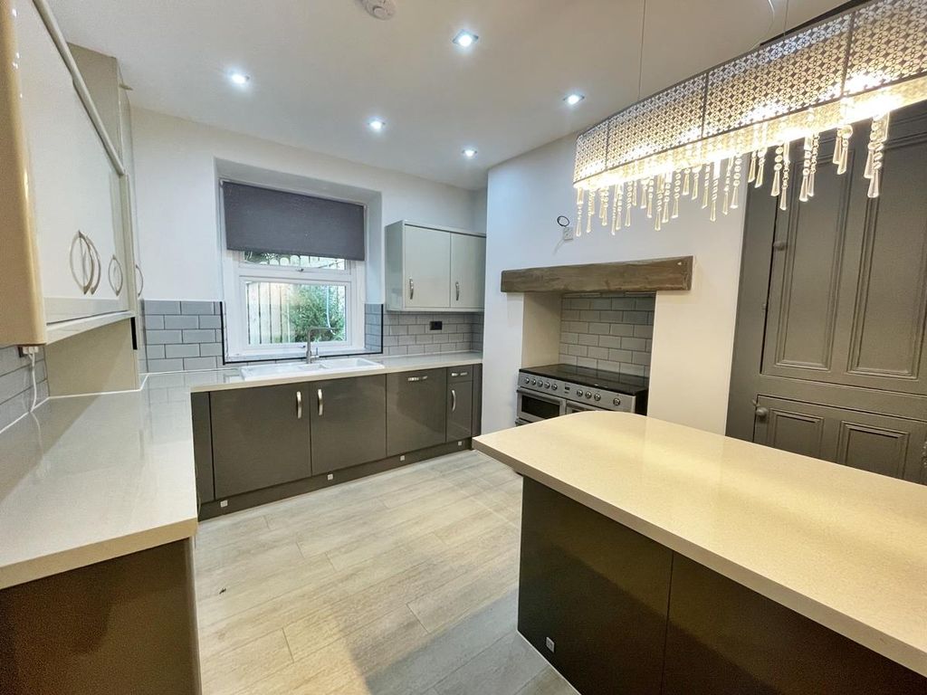 Property photo 3 of 32 14.Jpg