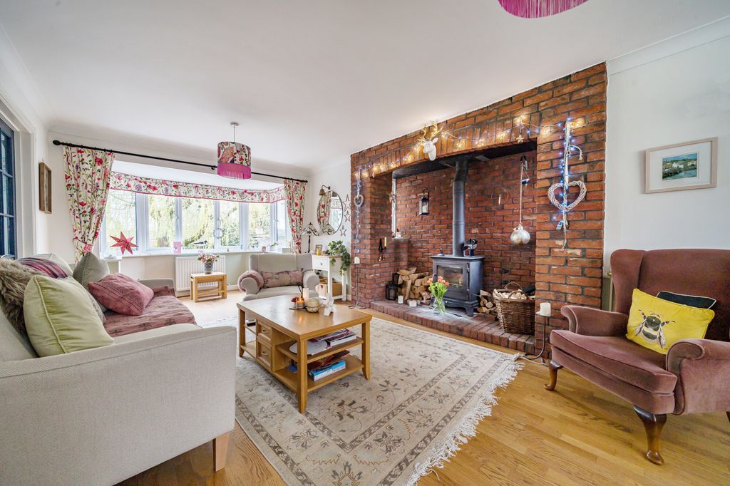 Property photo 3 of 22 Reception