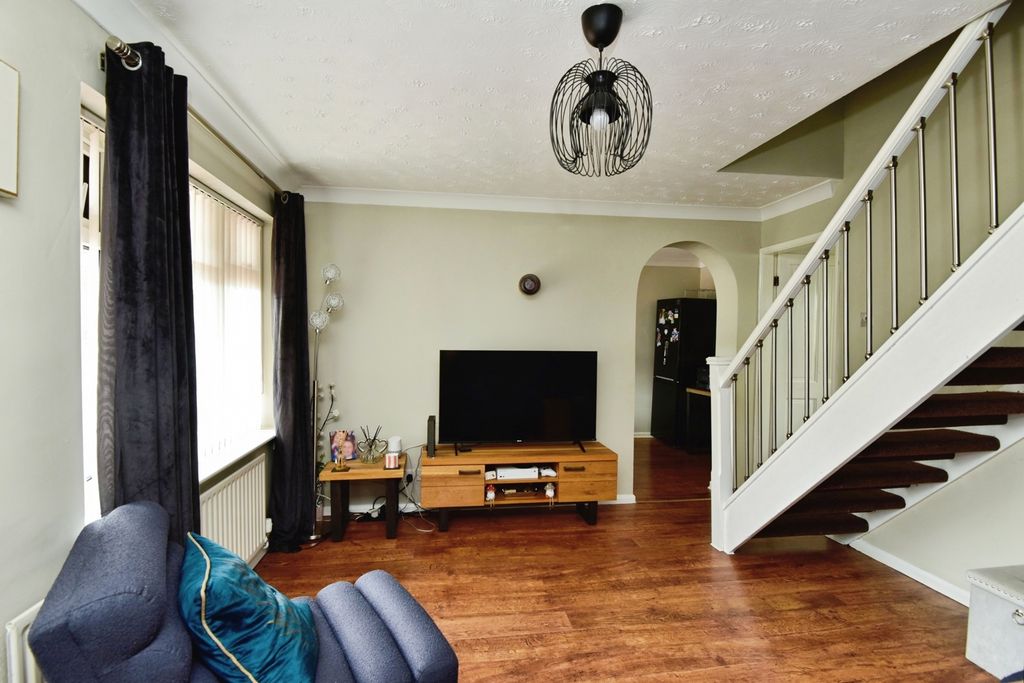 Property photo 2 of 18 Pbox-Img.Jpg