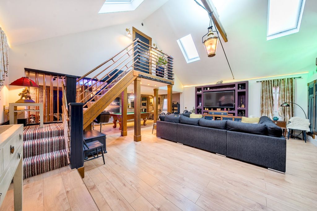 Property photo 2 of 33 Living Area