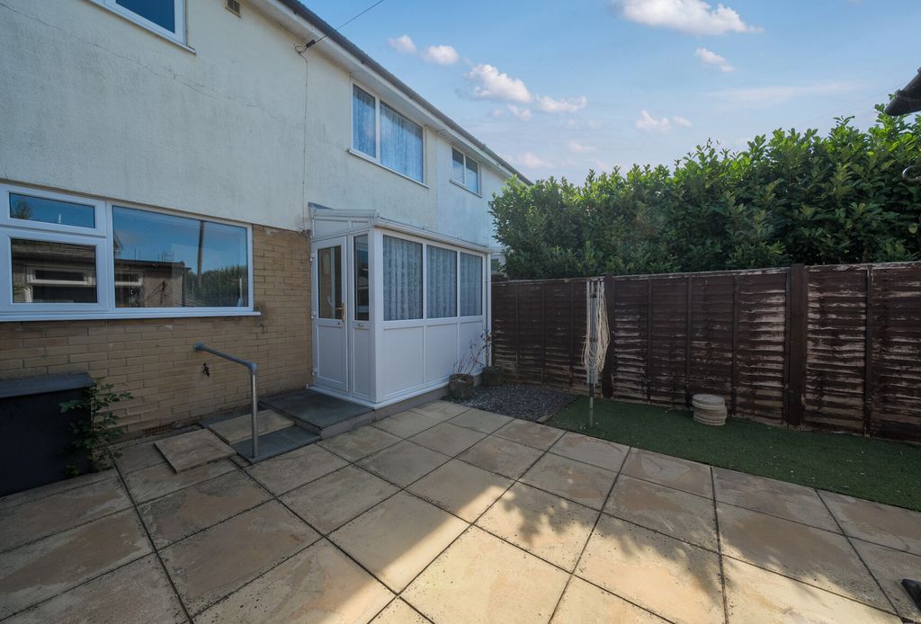 Property photo 1 of 13 1317005-4-686E43d...