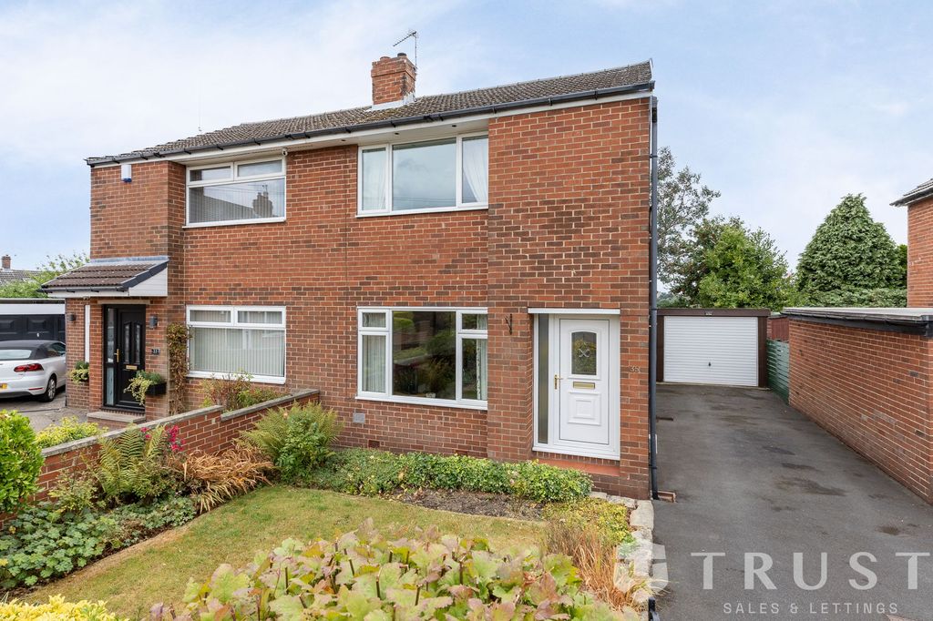 Property photo 1 of 33