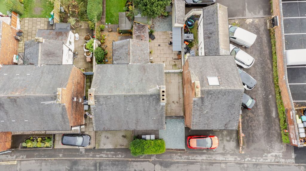 Property photo 2 of 17