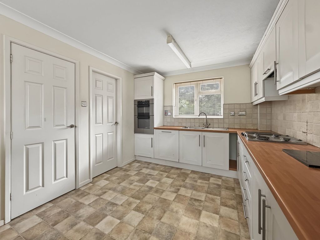 Property photo 3 of 22
