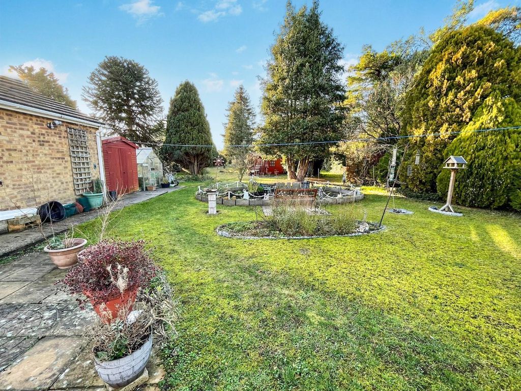 Property photo 2 of 32 Tlc_Cfe9Ccf0-5E6c-4Afd-Ac81-41c9842613E5_c34F937.J