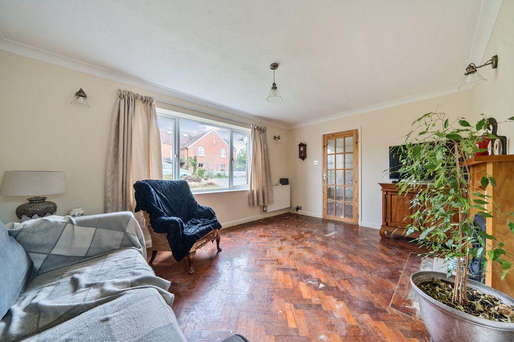 Property photo 2 of 12 Picture No. 16