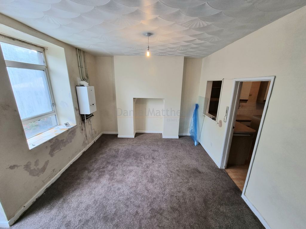 Property photo 3 of 23 Reception Room