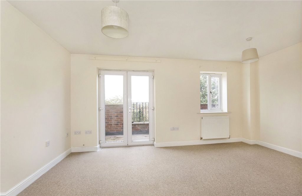 Property photo 3 of 8 Picture No. 04