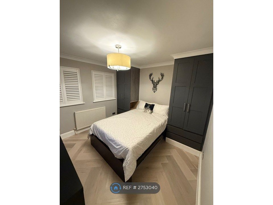 Property photo 3 of 8 Room 1