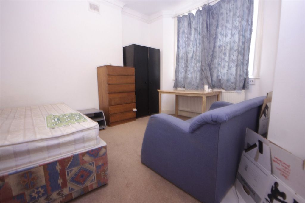 Property photo 2 of 10 Picture No. 06