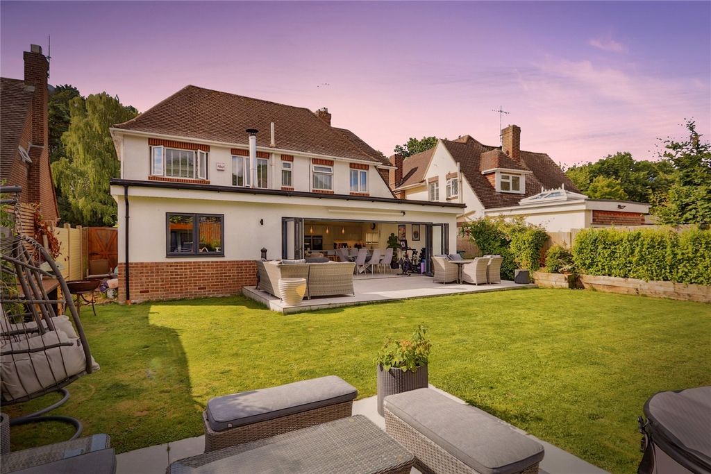 Property photo 3 of 22 Picture No. 29