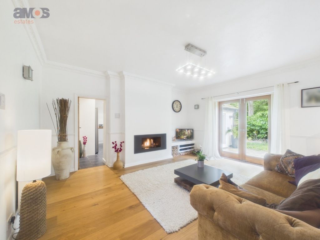 Property photo 2 of 24 4822698