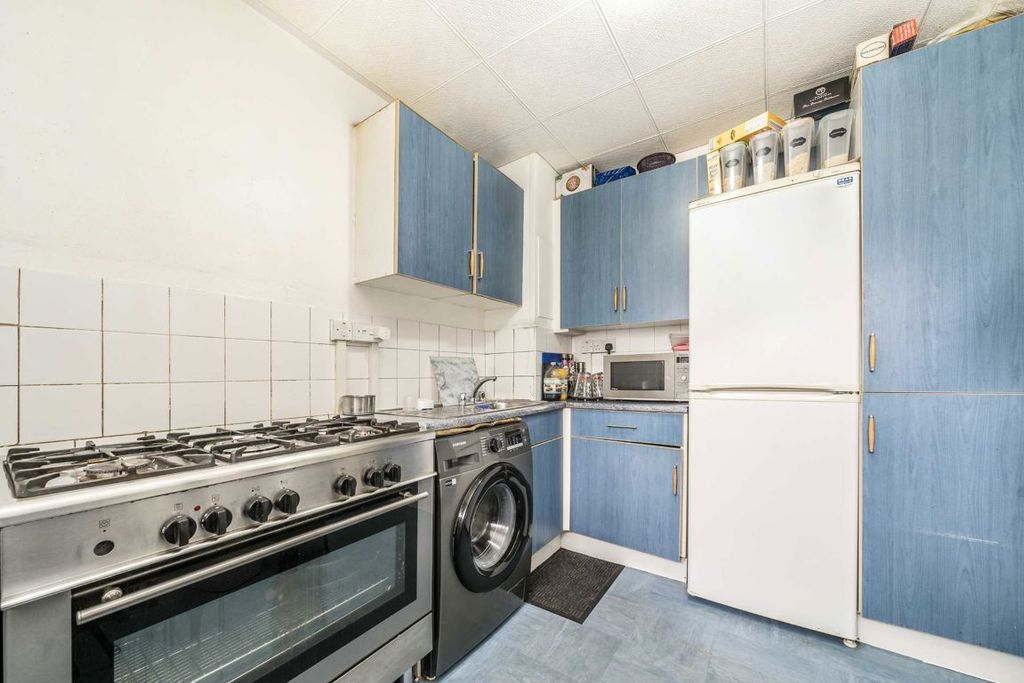 Property photo 3 of 10