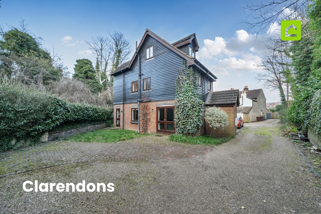 Property photo 1 of 18 1
