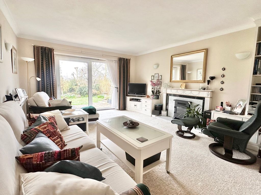 Property photo 2 of 26