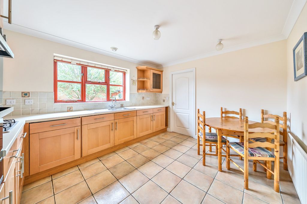 Property photo 3 of 19