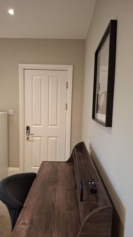 Property photo 2 of 17 Hallway