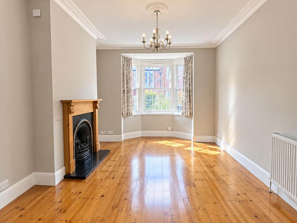 Property photo 3 of 10 Aecc3d21-351d-4d96-8385-Bd1F7c6619Da