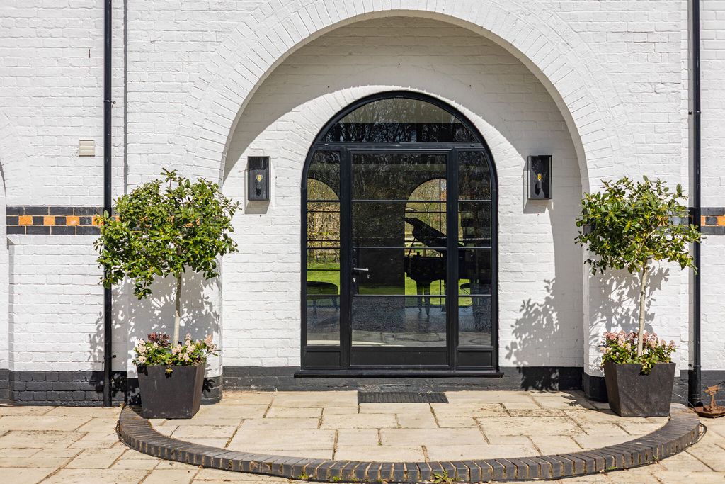 Additional image 6 of 7 bed detached house for saleUllenhall, Henley-In-Arden B95