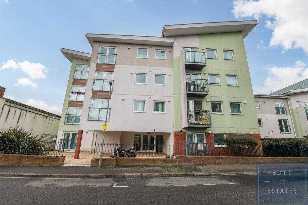 Property photo 1 of 10