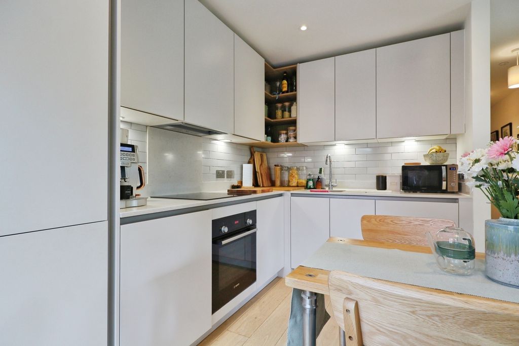 Property photo 3 of 16 Kitchen