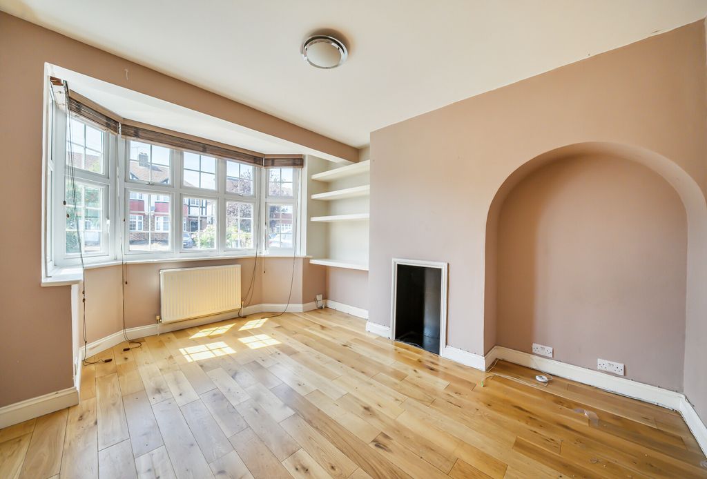 Property photo 2 of 14 1333839-14-6899F7...