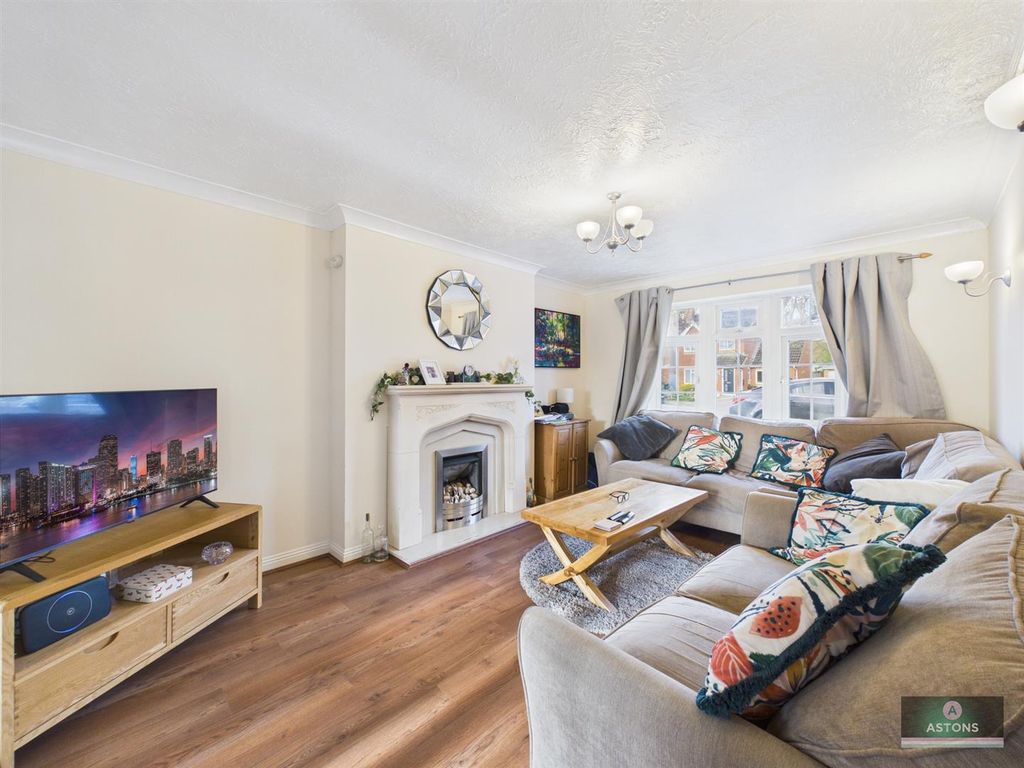 Property photo 2 of 14 Cam02067G0-Pr0246-Still009.Jpg