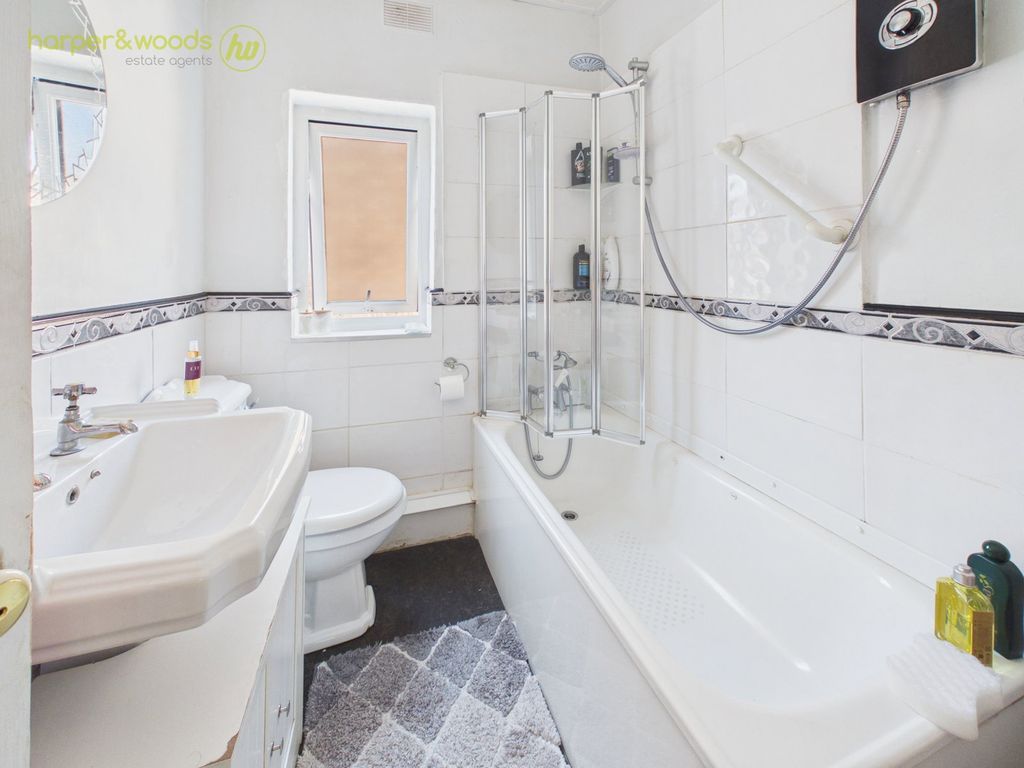 Property photo 3 of 27
