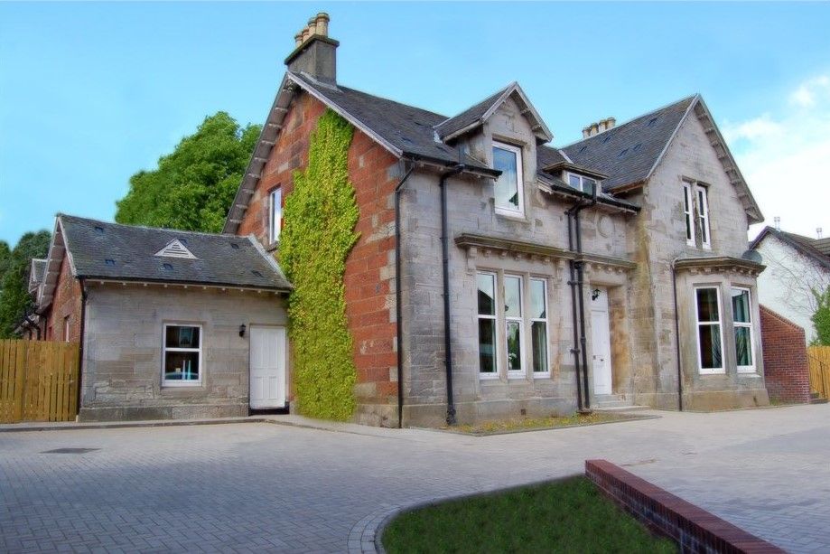 Property photo 2 of 20