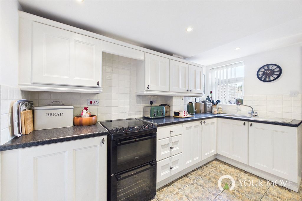 Property photo 3 of 12 Picture No. 04