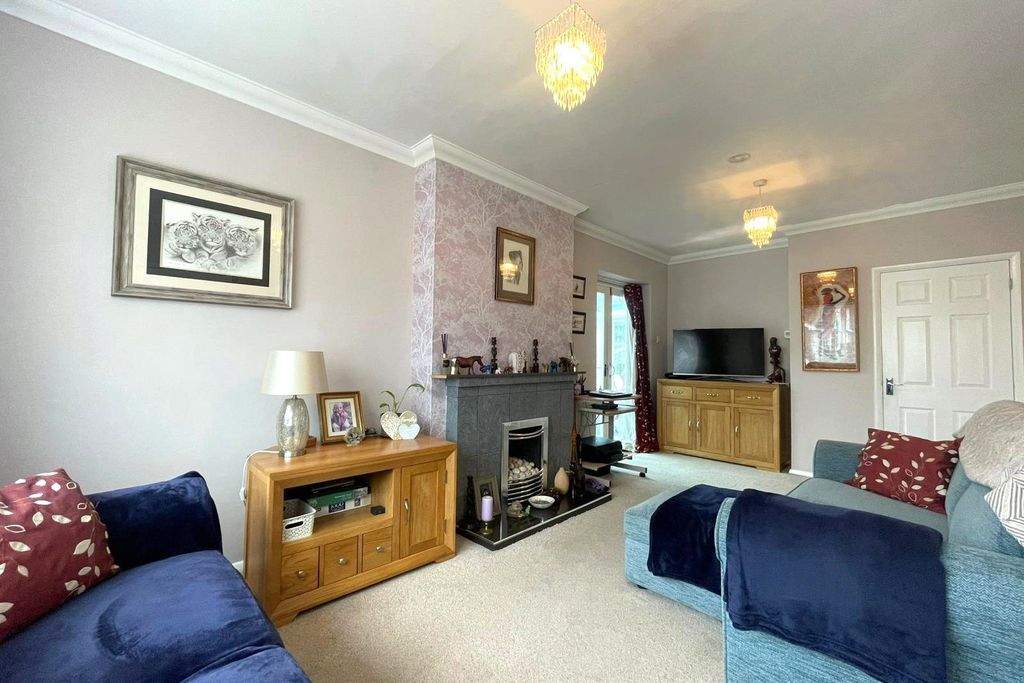 Property photo 2 of 17 Picture No. 03