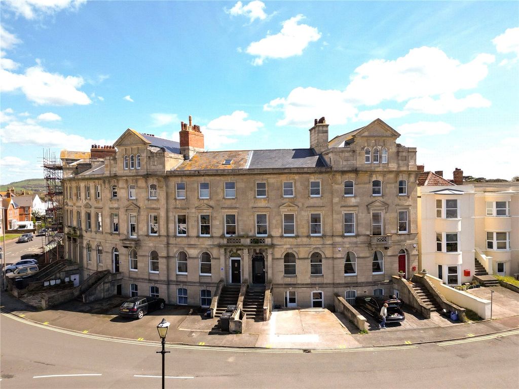 Property photo 1 of 39 Picture No. 33