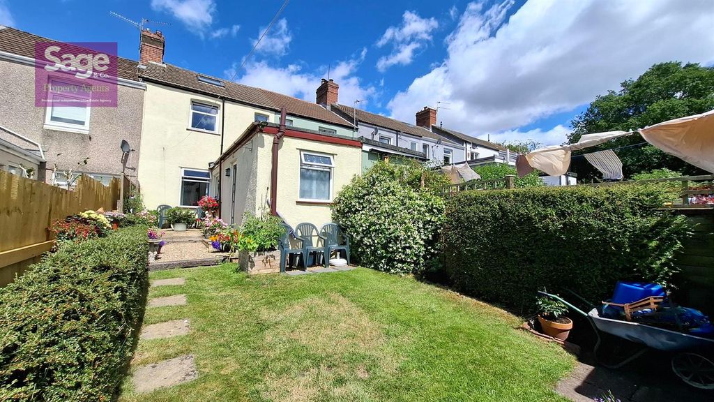 Property photo 3 of 24