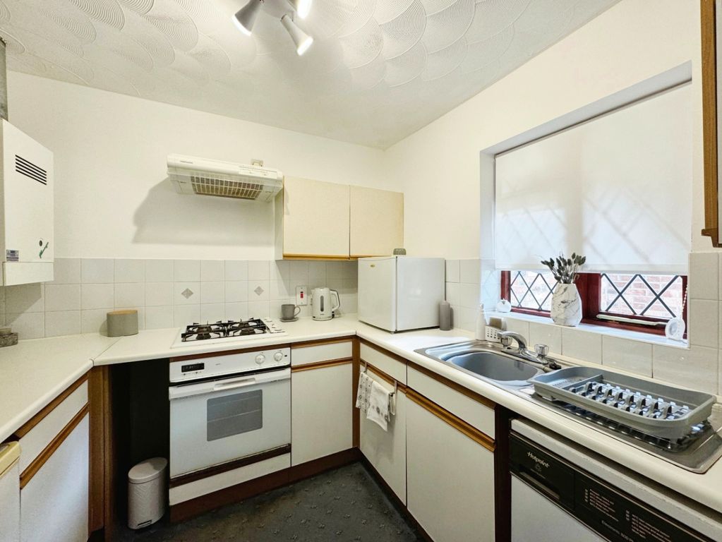 Property photo 3 of 17 3307865