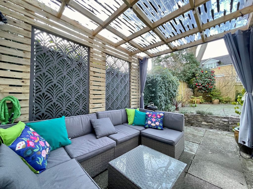Property photo 3 of 26