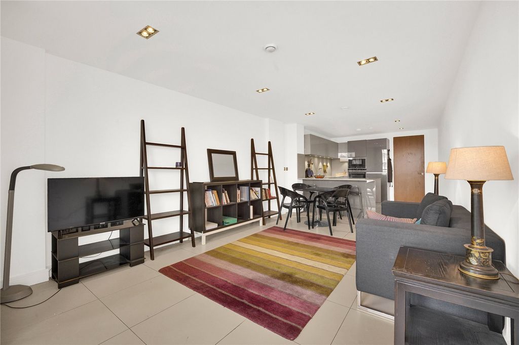 Property photo 3 of 10 Picture No. 16