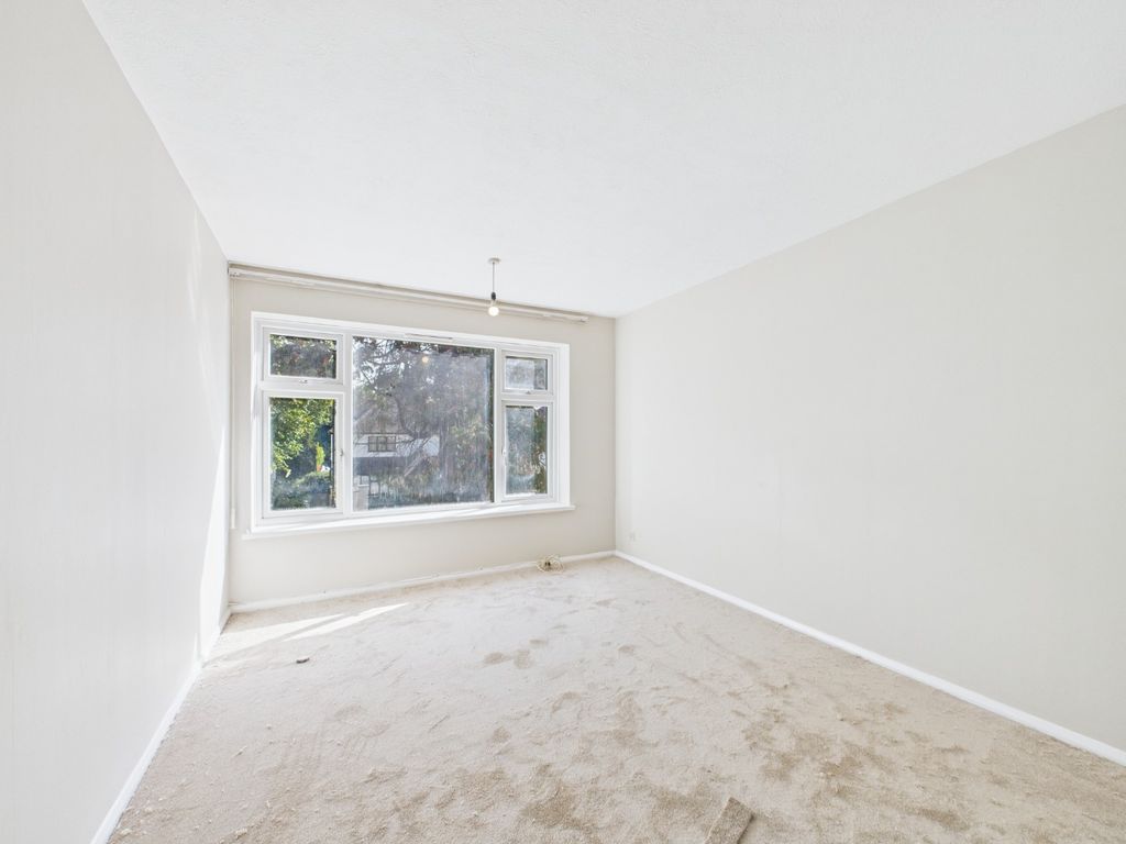 Property photo 3 of 9 4509033