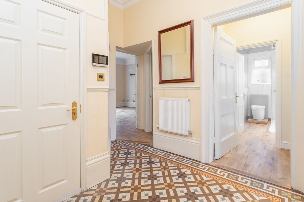 2 bed flat for saleThorne Road, Doncaster DN2 photo 4