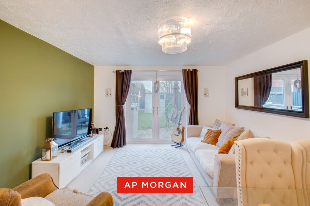 Property photo 2 of 14 Picture No. 60